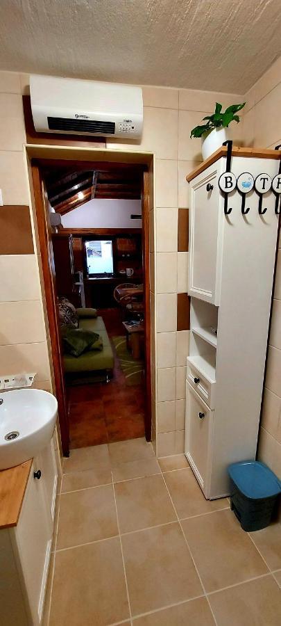 Studio Apartman Buteo Jastrebarsko Ngoại thất bức ảnh